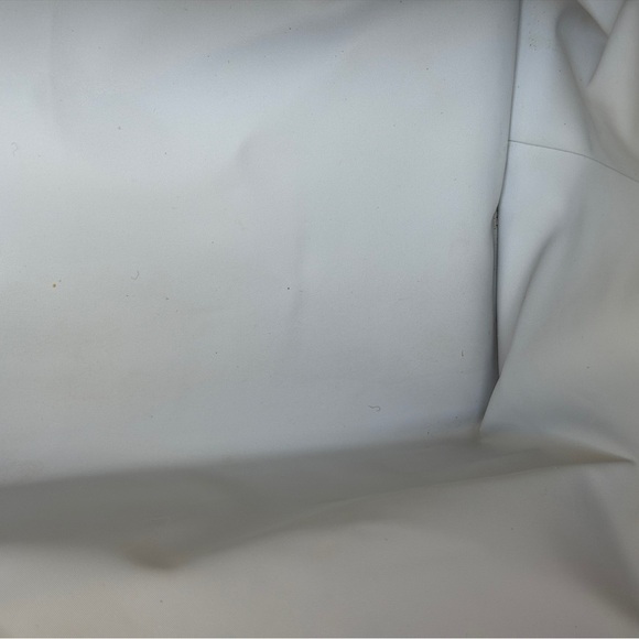 Carhartt 12 Can Two Compartment Lunch Box Durable, Fully-Insulated Lunch Bag - Picture 8 of 12